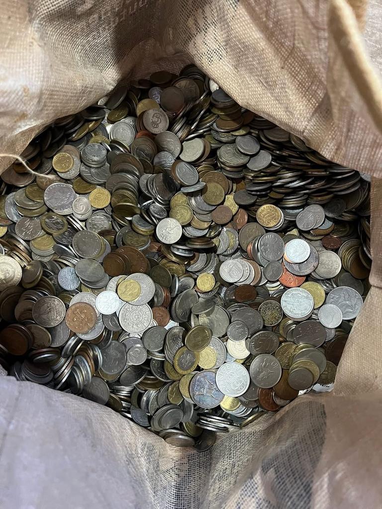 mix van wereldmunten 1 kg, Postzegels en Munten, Ophalen of Verzenden