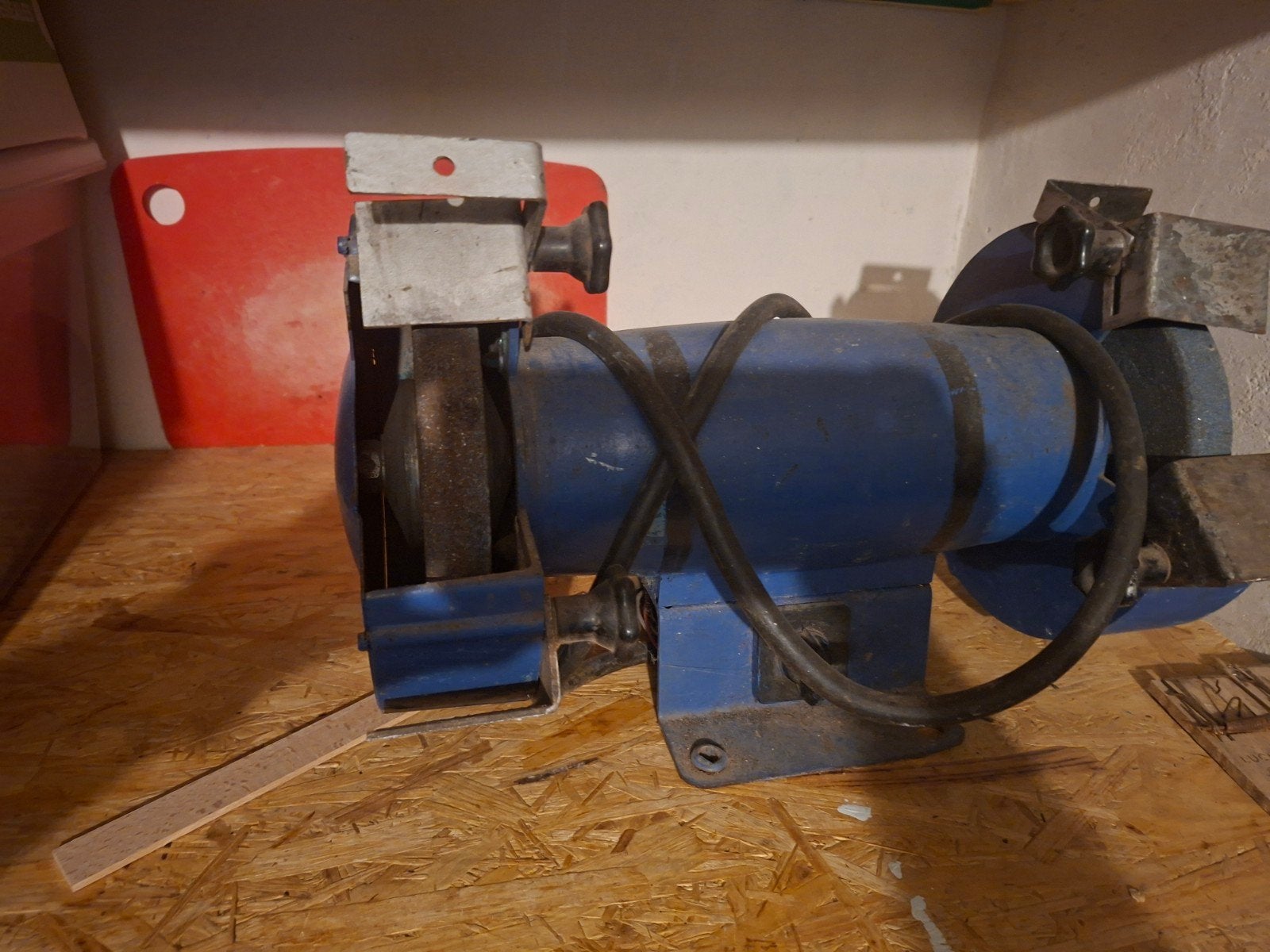 Rectifieuse 12 euros, Bricolage & Construction, Outillage | Meuleuses, Enlèvement ou Envoi