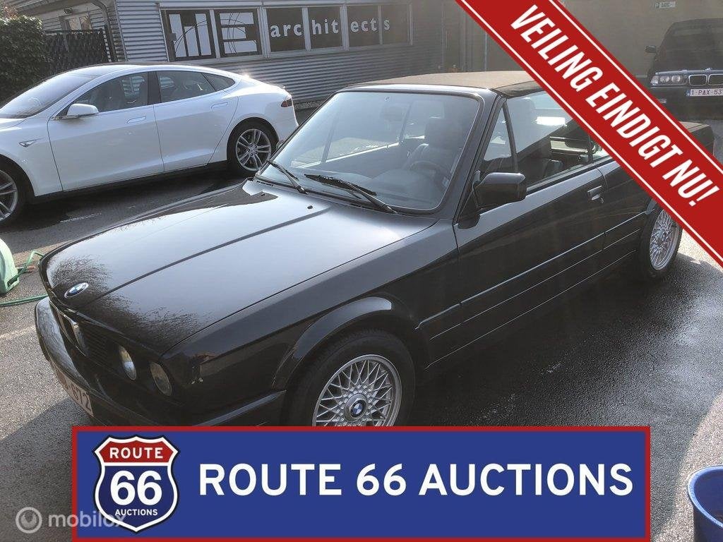 BMW 325i Cabriolet E30 | 1992 | Route 66 Auctions, Auto's, Zwart, Bedrijf, Handgeschakeld, Overige carrosserie