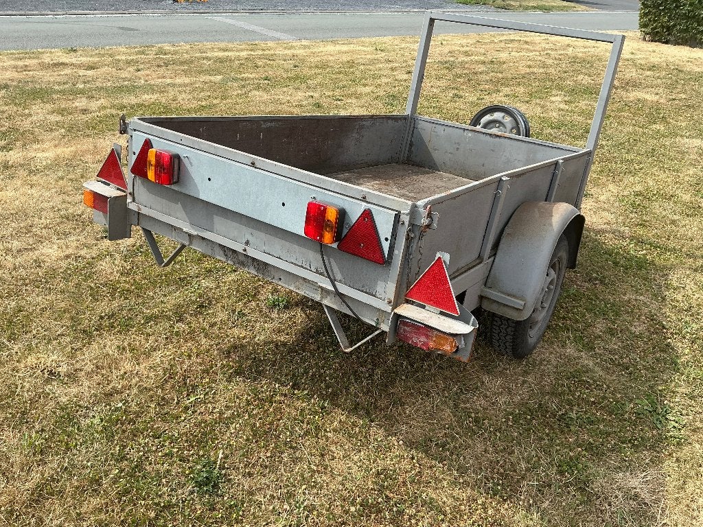 Heel sterke aanhangwagen, Ophalen, Gebruikt