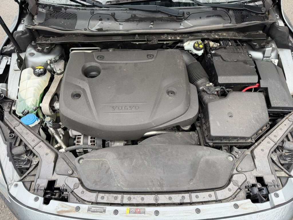 Volvo V40 ( Stock ID 14382) — 23