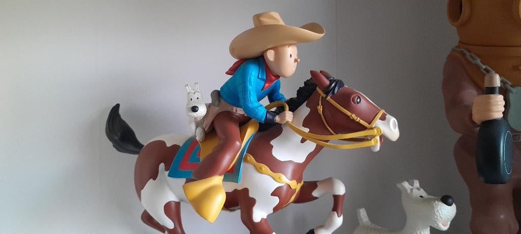 KUIFJE COWBOY LEBLON DELIENNE BEELDJE IN DOOS, Verzamelen, Beelden en Beeldjes, Zo goed als nieuw, Ophalen