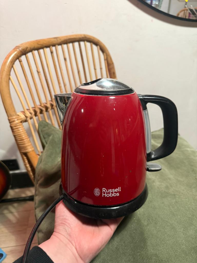 Russell hobbs compacte waterkoker, Enlèvement ou Envoi, Utilisé