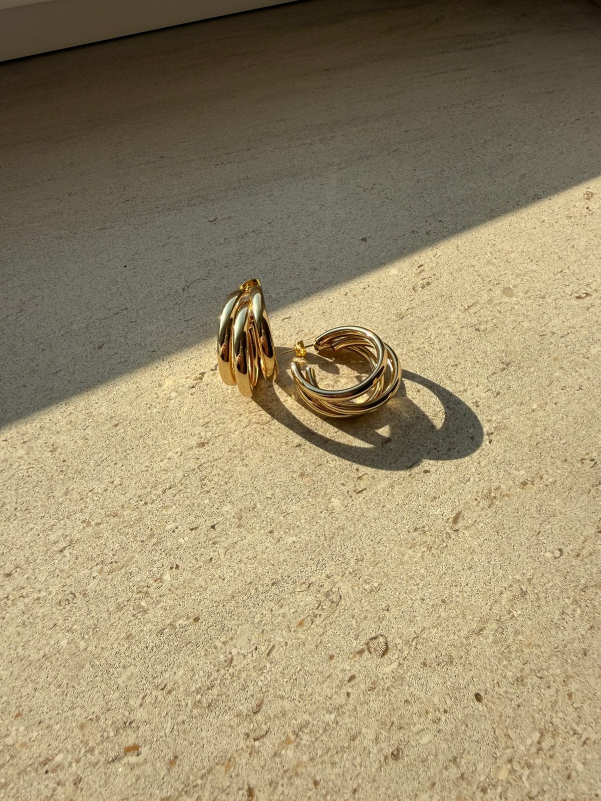 Oorbellen, Handtassen en Accessoires, Oorbellen, Ophalen, Zo goed als nieuw, Goud, Goud
