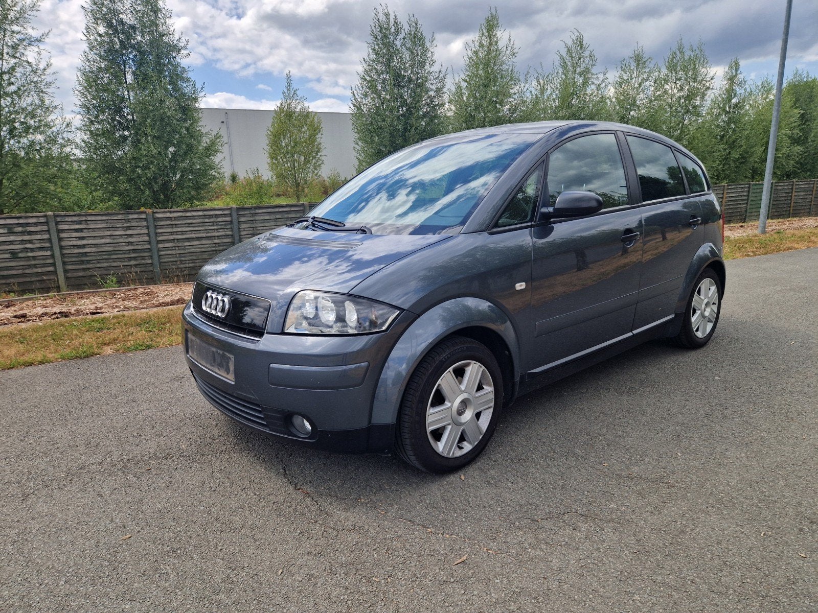 audi a2 diesel 1.4 TDI 82.000 km car-pass, Autos, Audi, Argent ou Gris, Entreprise, https://public.car-pass.be/vhr/39970fbe-a572-4bb0-a4e5-7879cdb24e00