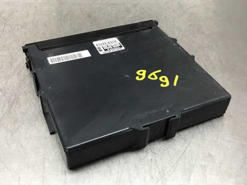 COMPUTER DIVERSEN Toyota Yaris III (P13) (|892600D050|), Gebruikt, Toyota