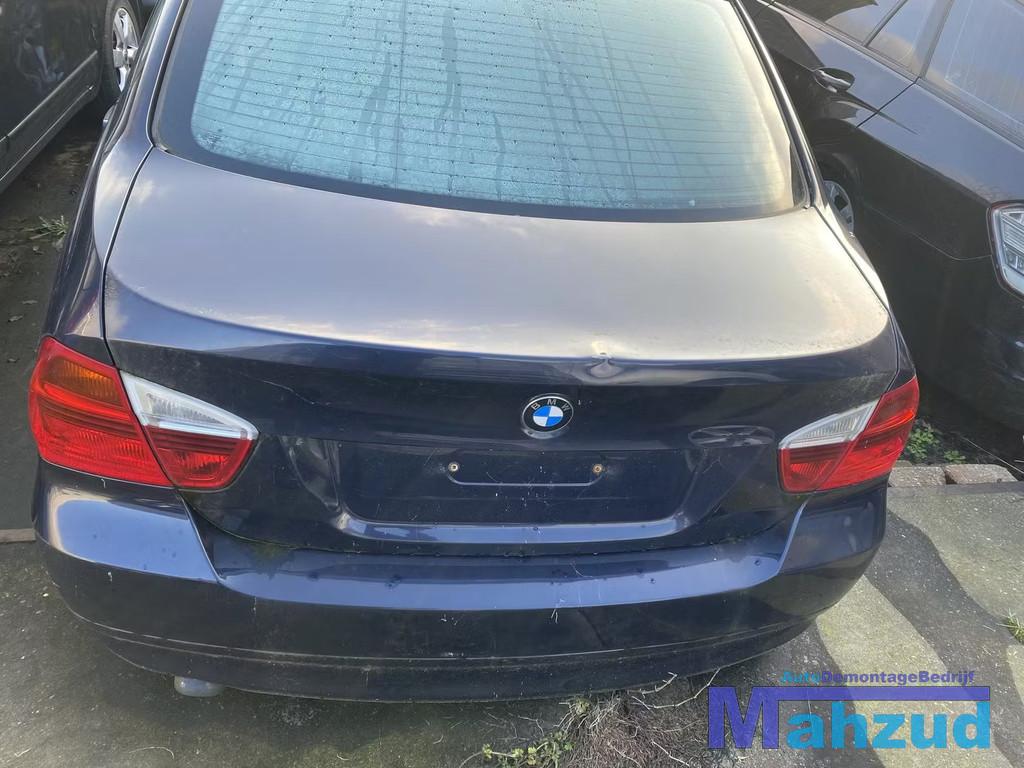 BMW 3 SERIE E90 blauw A35/5 achterklep 2004-2012, Petuelring 130
80788  Munich, DE, Gebruikt, Deur, Info@bmw.de