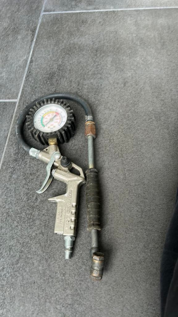 Pistolet gonfleur, Ophalen of Verzenden, Zo goed als nieuw