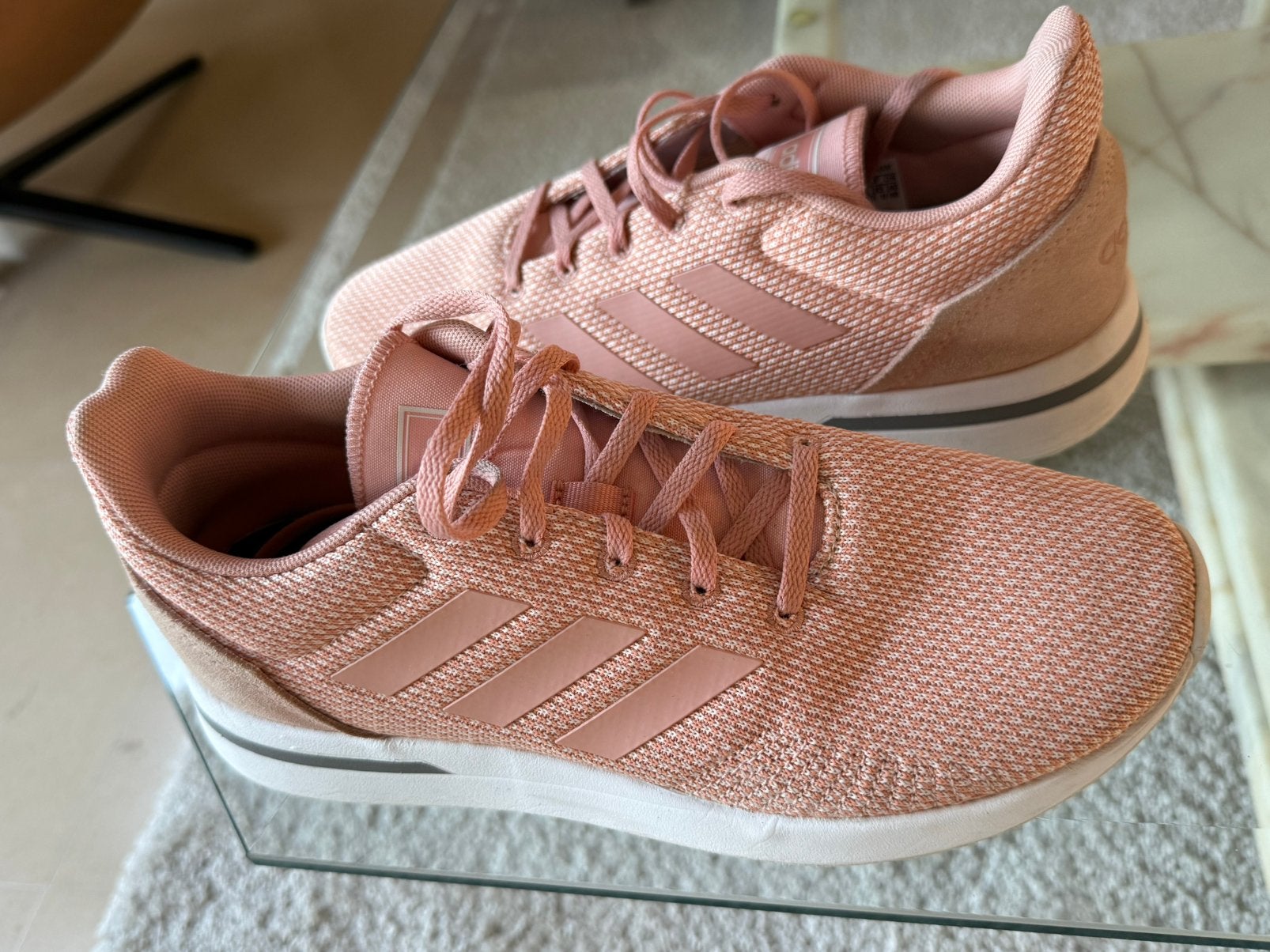 Sportschoen Adidas 10 euro, Ophalen, Zo goed als nieuw, Adidas