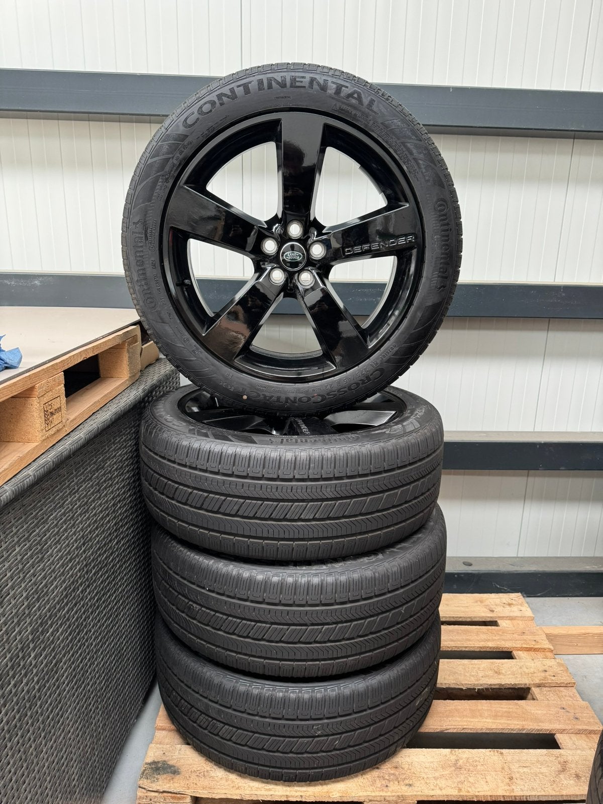 Land rover defender velgen met banden 275/45 R22, Autos : Pièces & Accessoires, Pneus & Jantes, Neuf, 275 mm, Autres dimensions
