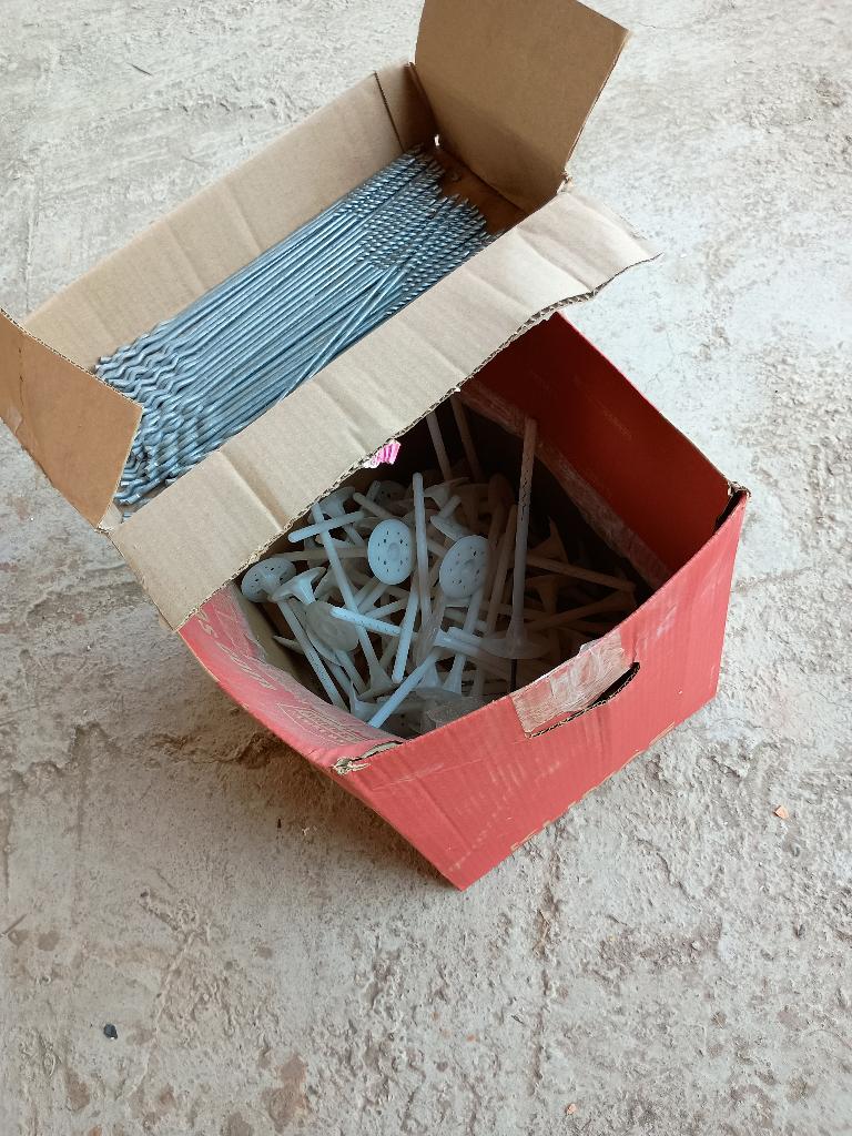 Isolatiepluggen en spouwankers, Overige materialen, Nieuw, Minder dan 5 m², Ophalen