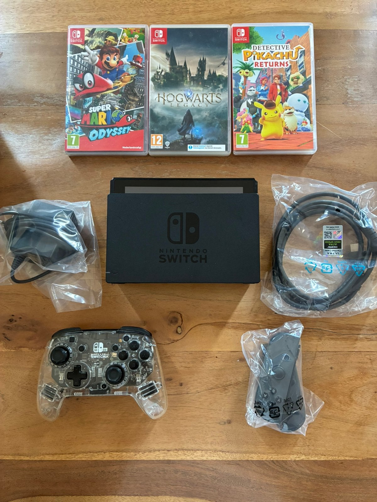 Nintendo Switch inclusief games en pro-controller., Games en Spelcomputers, Ophalen of Verzenden, Zo goed als nieuw, Met games