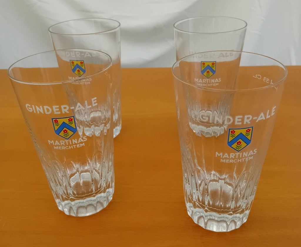 4 nieuwe vintage 33 cl Ginder-Ale + 6 Ginder Club glazen, Ophalen of Verzenden, Nieuw, Bierglas