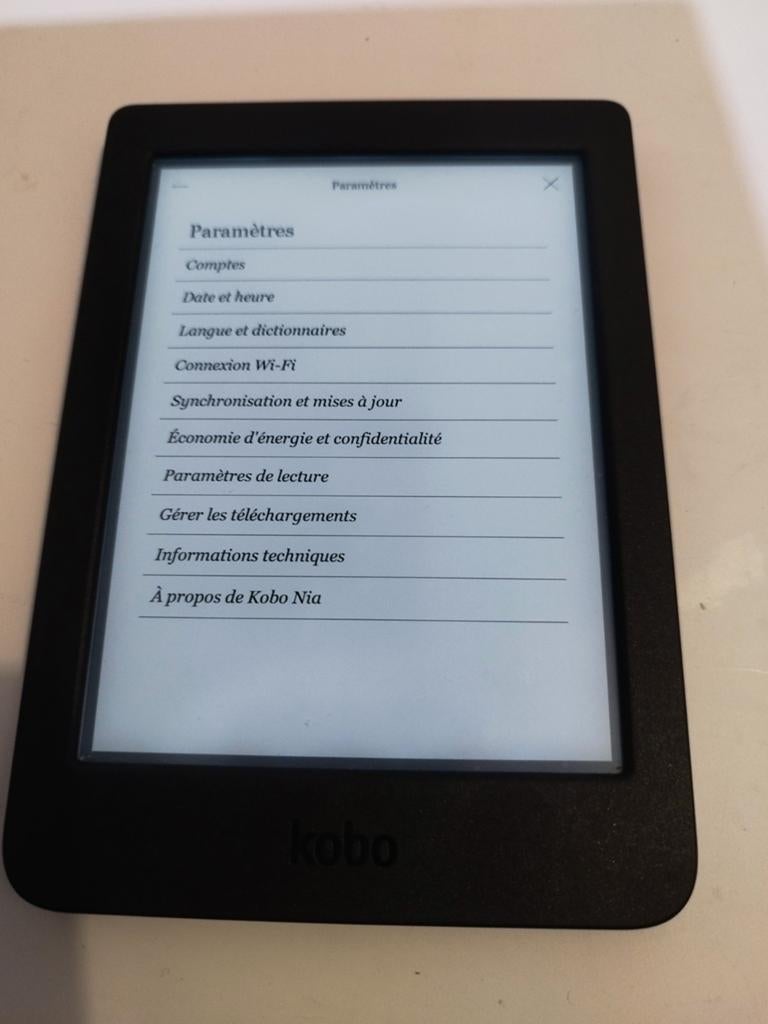 Kobo Nia,wifi, tactile,8GB, Informatique & Logiciels, E-readers, Enlèvement ou Envoi