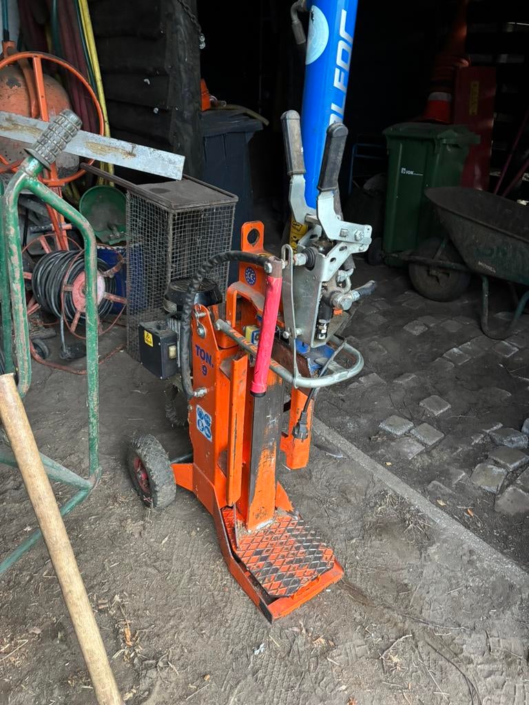 Kliefmachine 380volt 9ton, Ophalen, Zo goed als nieuw, Elektrisch, Handmatig
