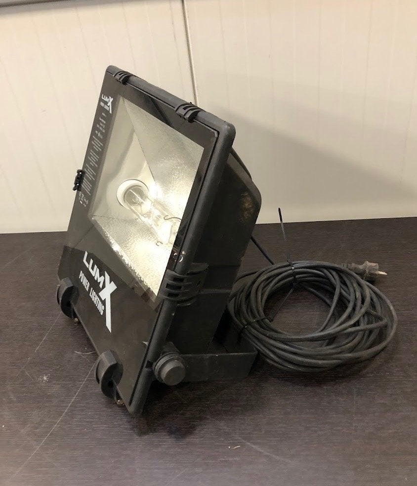 Bouwlamp Lumx, Ophalen, Zo goed als nieuw, 200 tot 500 watt, Lamp met armatuur