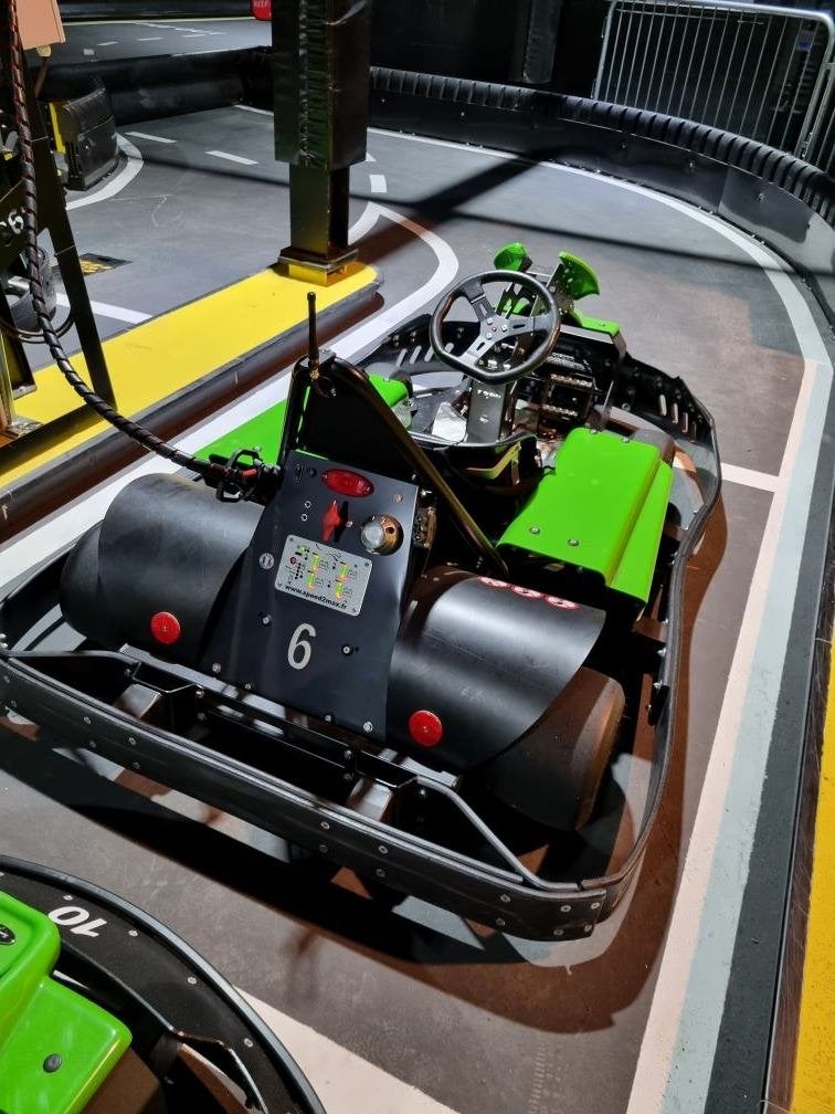Karts de karting électriques avec chargeurs 15 pièces, Enlèvement ou Envoi, Comme neuf, Kart