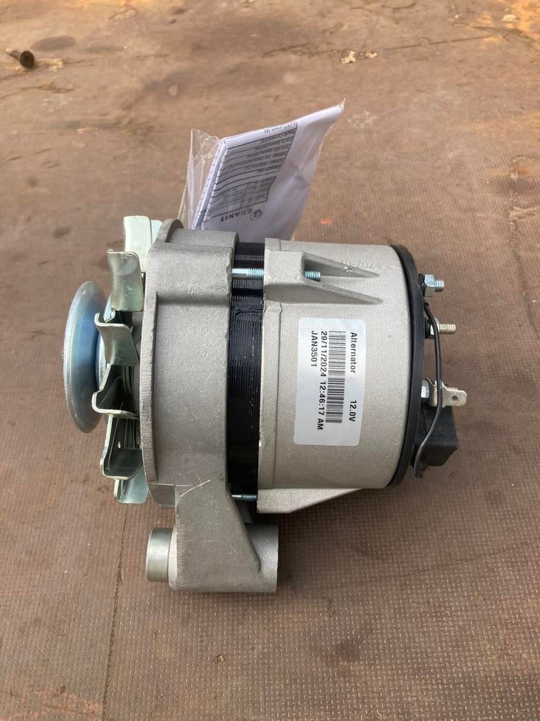 Alternateur Deutz série 06/07 35 ampères, Enlèvement, Neuf, Fiat