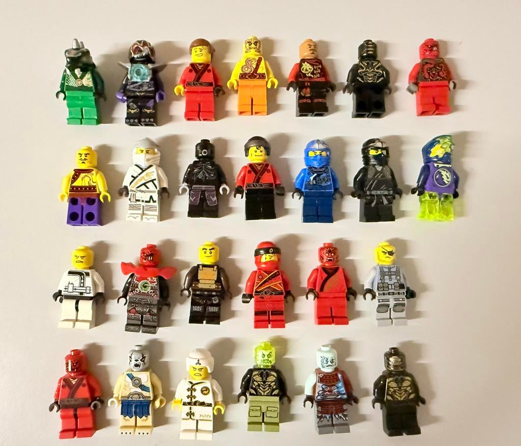 Lego Ninjago minifigs 26 stuks, Lego, Ophalen of Verzenden, Zo goed als nieuw, Minifiguur