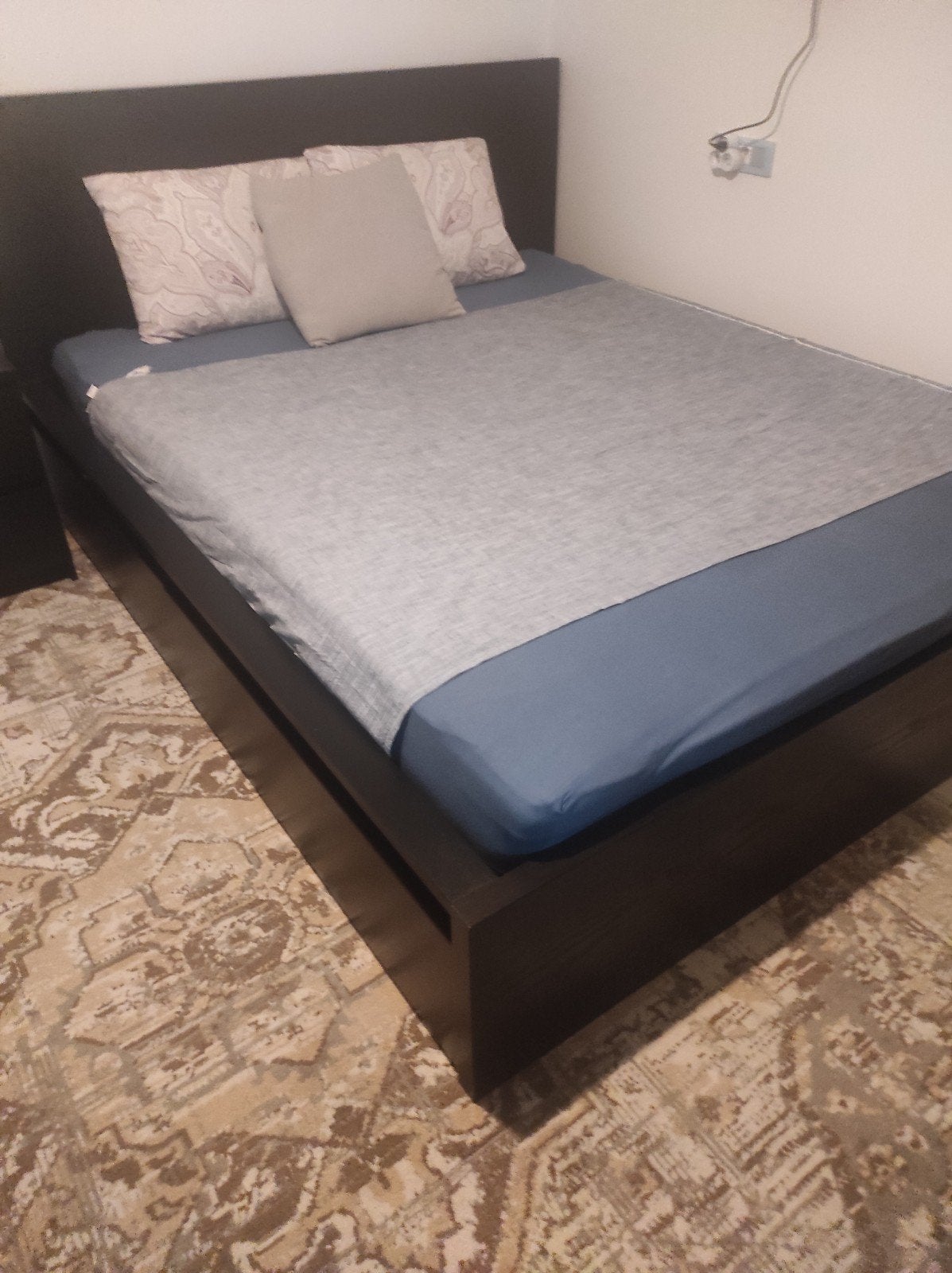 Ikea Malm Volledig bed set + 2 nachtkastjes, Comme neuf, Enlèvement, 200 cm, Deux personnes