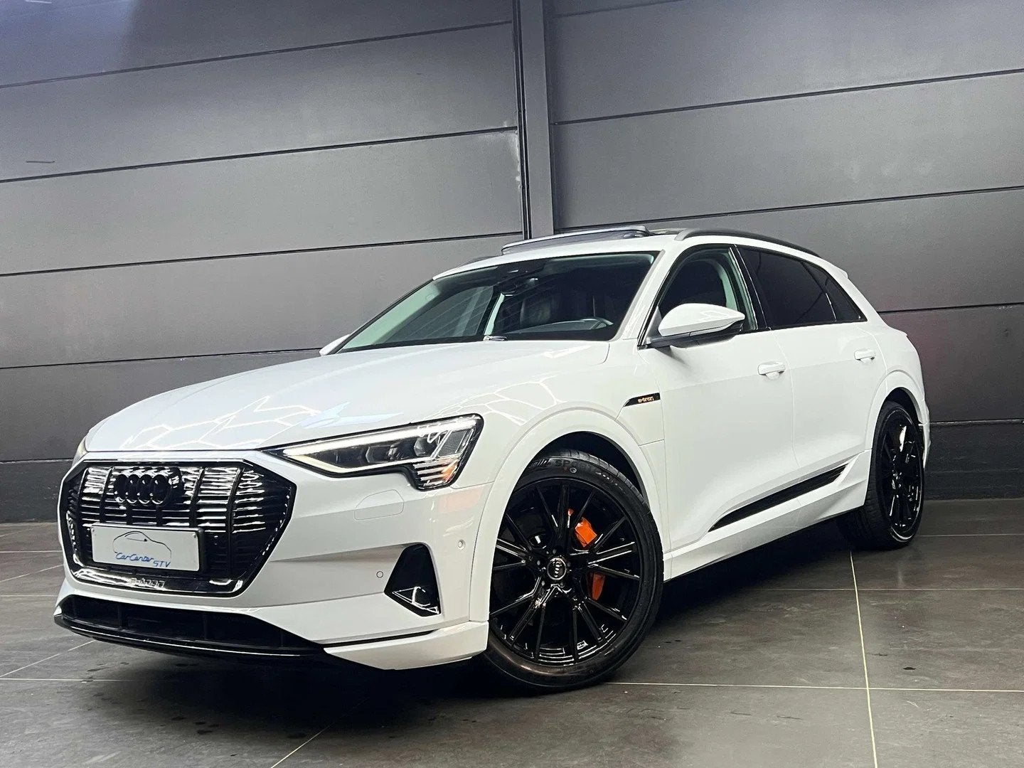 Audi e-tron Quattro S line / Pano dak / Massage seats / Matr, Automaat, Gebruikt, Zwart, 333 pk