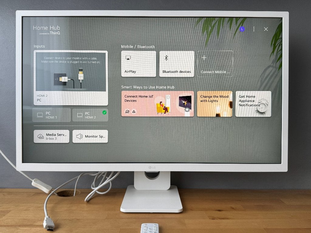 32" LG Full HD IPS Smart monitor met ingebouwde speakers, HDMI, IPS, Full HD, Zo goed als nieuw
