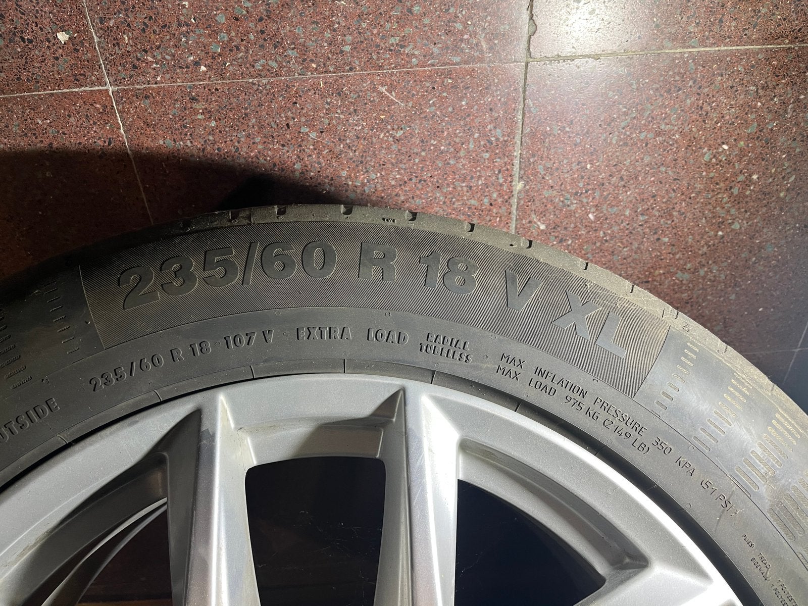Volvo XC60 235/60 R18, Pneus et Jantes, Pneus hiver, Véhicule de tourisme, 18 pouces