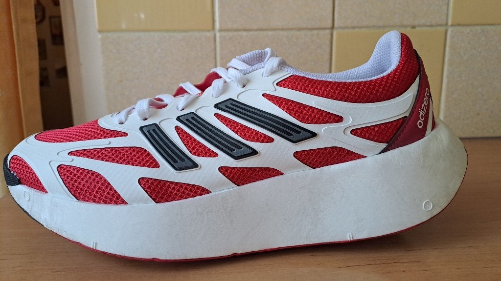 Adidas Adizero Aruku maat 42, Sports & Fitness, Course, Jogging & Athlétisme, Adidas, Course à pied, Enlèvement ou Envoi, Chaussures de course à pied