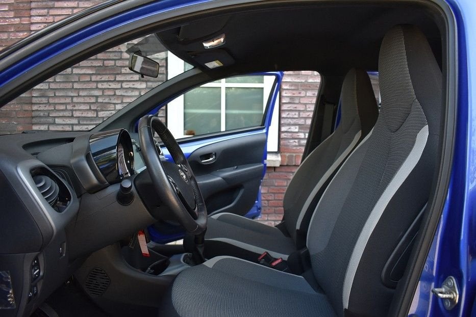 Toyota Aygo 1.0 VVT-i x-cite ultimate Wij zijn op afspraak g, Electronic Stability Program (ESP), Blauw, 86 g/km, Bedrijf