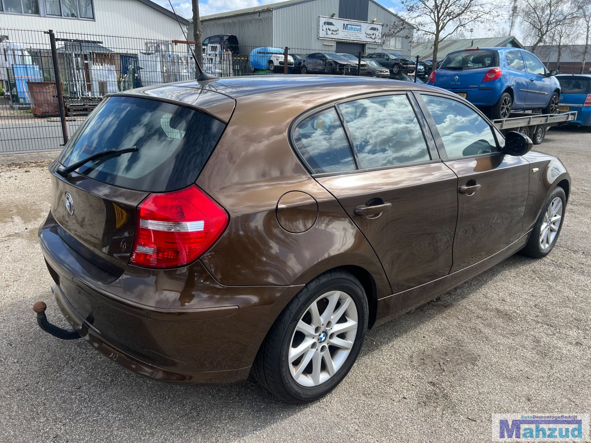 Attelage de remorque amovible pour BMW S rie 1 E87 (2004-201, Petuelring 130
80788  Munich, DE, Info@bmw.de, Utilisé, BMW