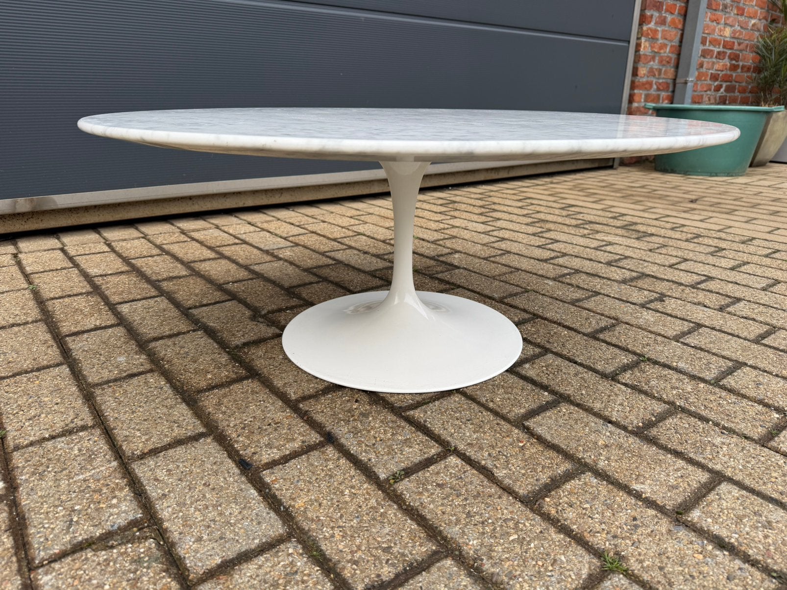 Originele Knoll Tulip Eero Saarinen Salontafel Carrara, Huis en Inrichting, Ophalen of Verzenden, Vitra togo mah jong sede artifort b&b italia cassina cor leolux
