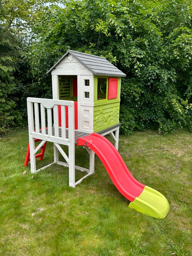 Speelhuisje Smoby - Paalwoning met glijbaan, Kinderen en Baby's, Speelgoed | Buiten | Speelhuisjes, Ophalen, Gebruikt