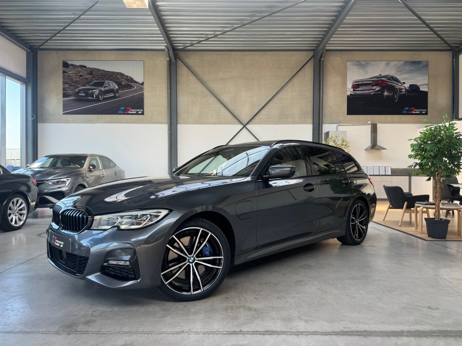 BMW 330e xDrive M-Sport | 02/2021 | 91.000 km, Auto's, BMW, Automaat, 1998 cc, 4 cilinders, Parkeerassistent