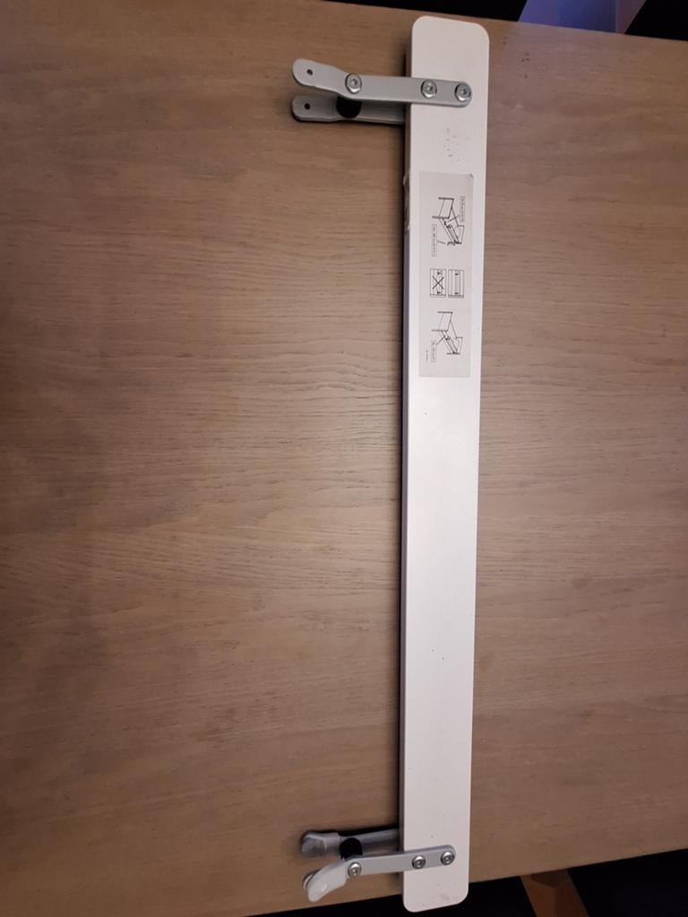 Bed omheining ikea, Ophalen, Zo goed als nieuw, Hout, Klemhekje