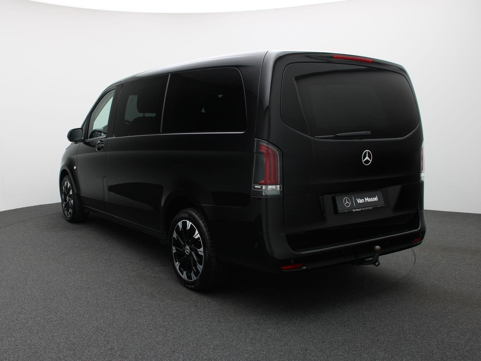 Mercedes-Benz Vito Tourer 119 + DUBBEL CABINE + LEDER + MULT, Autos, 8 places, 4 portes, Entreprise, 2000 kg