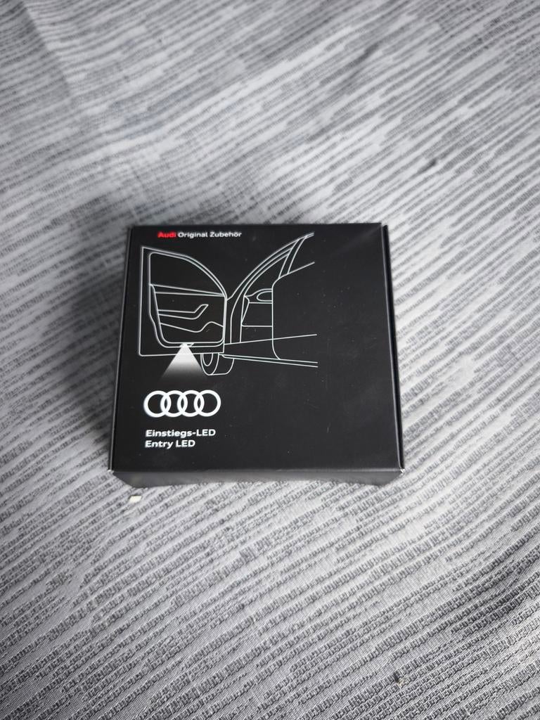 Projecteur de seuil de porte d'origine Audi, Autos : Pièces & Accessoires, Audi