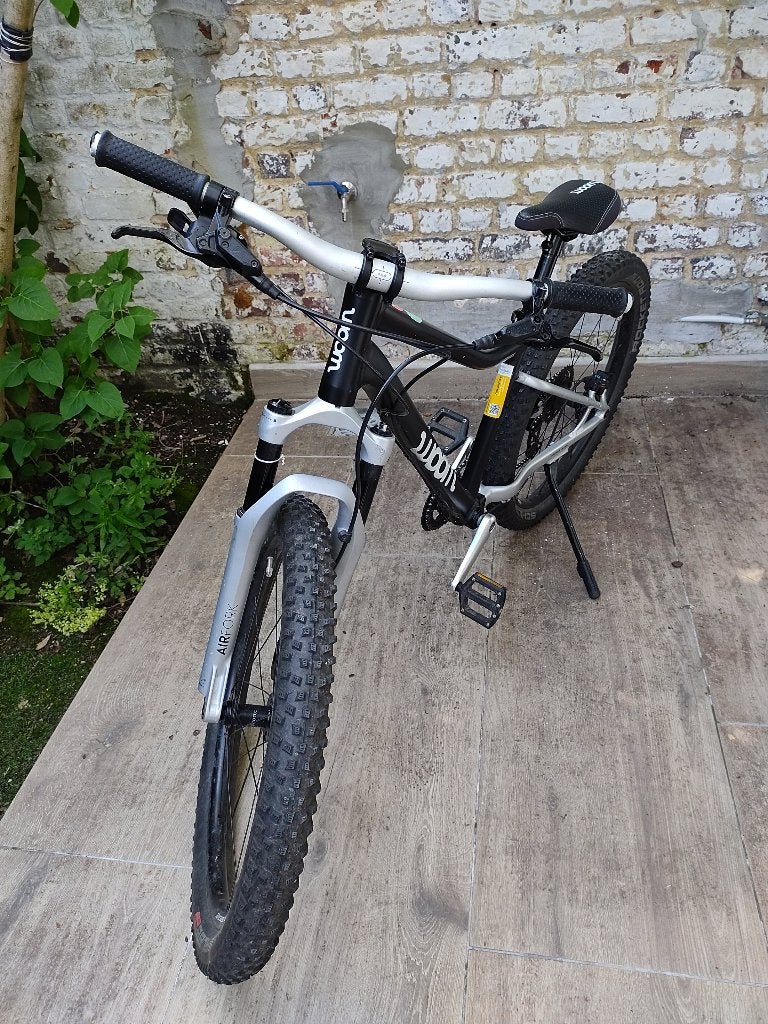 velo enfant Woom off air 24", Fietsen en Brommers, Fietsen | Kinderfietsjes, Ophalen, 20 inch of meer, Gebruikt, Woom