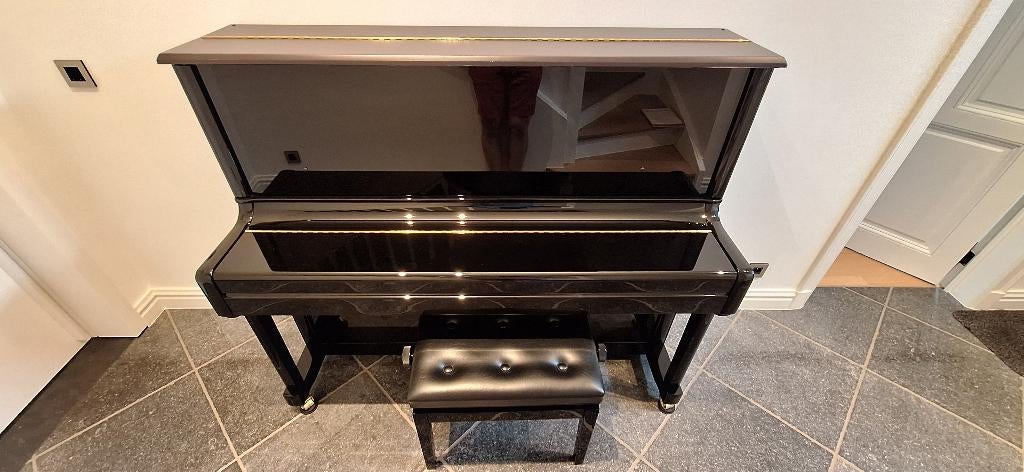 Magnifique piano Hailun Plus 125 à vendre — excellent état, Musique & Instruments, Pianos, Comme neuf, Piano, Noir, Enlèvement