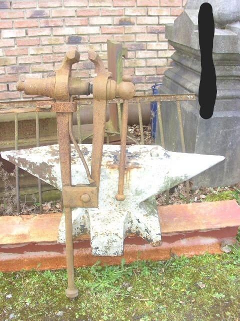 enclume de +- 280 kg + étau a pied de forgeron, Enlèvement