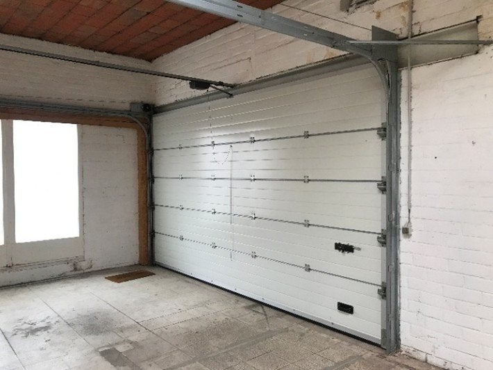 Magazijn 180m2 met kkn, bureau, sanitair blok 800€/md, 180 m², Overige soorten, ONZE LIEVE VROUWE WAVER