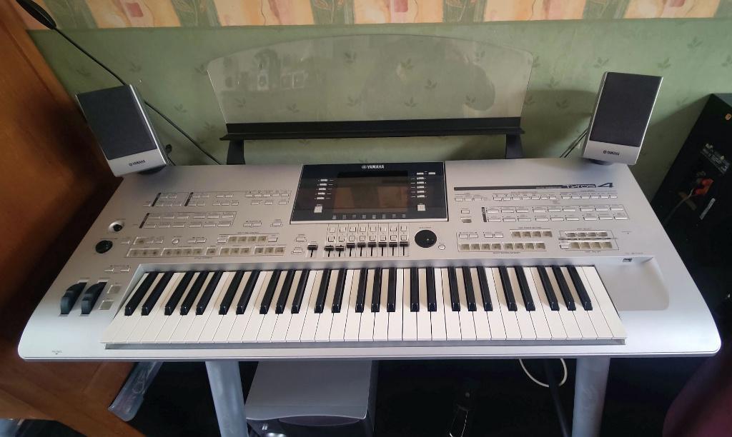 Yamaha Tyros 4 zgan met software., Ophalen, 61 toetsen, Yamaha, Zo goed als nieuw