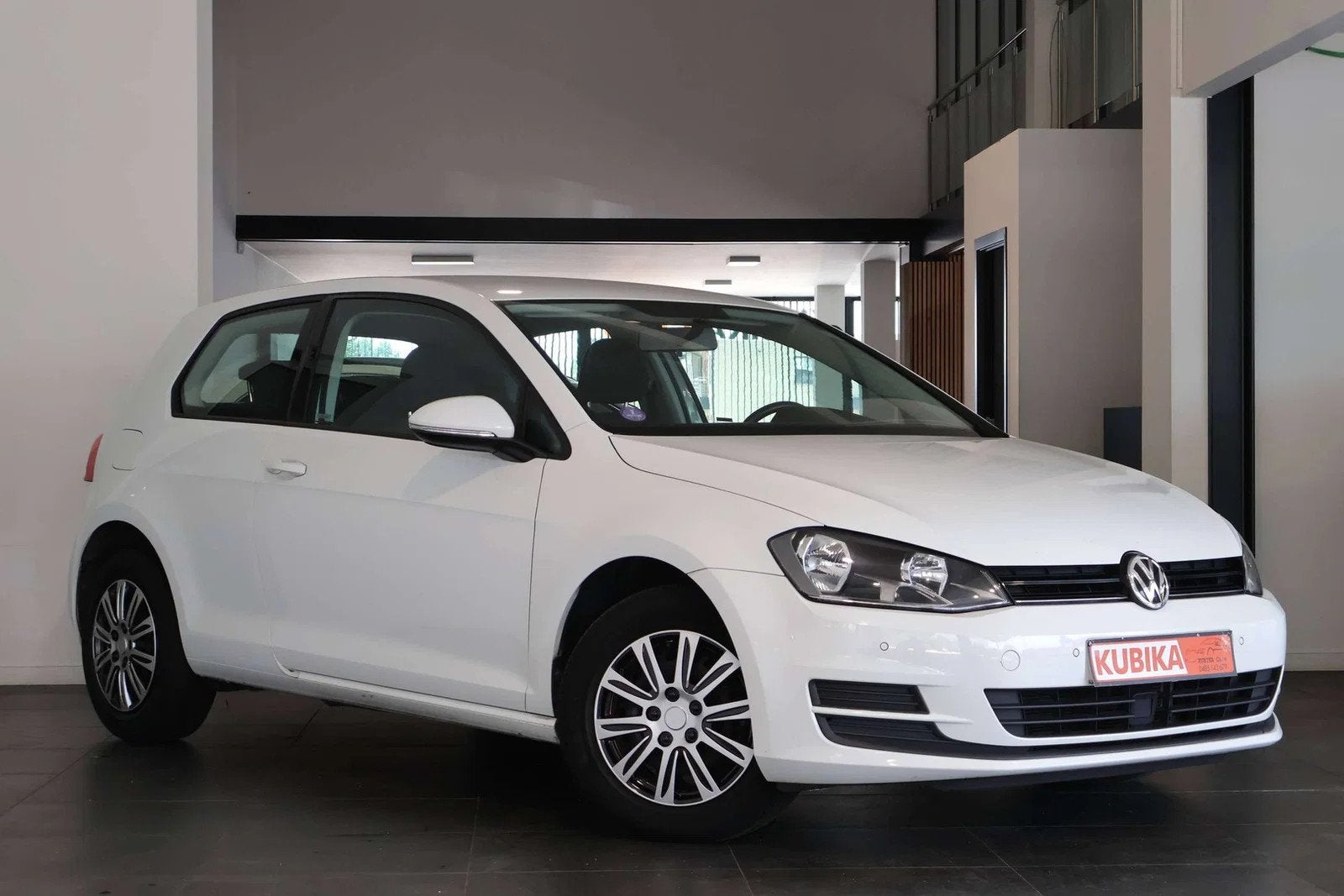 Volkswagen Golf Golf 1.2 TSI Trendline Navi Airco ParkS Gara, Auto's, Volkswagen, Stof, Gebruikt, 4 cilinders, https://public.car-pass.be/vhr/7b5f348a-fb42-4f87-872f-de16d9603bd1