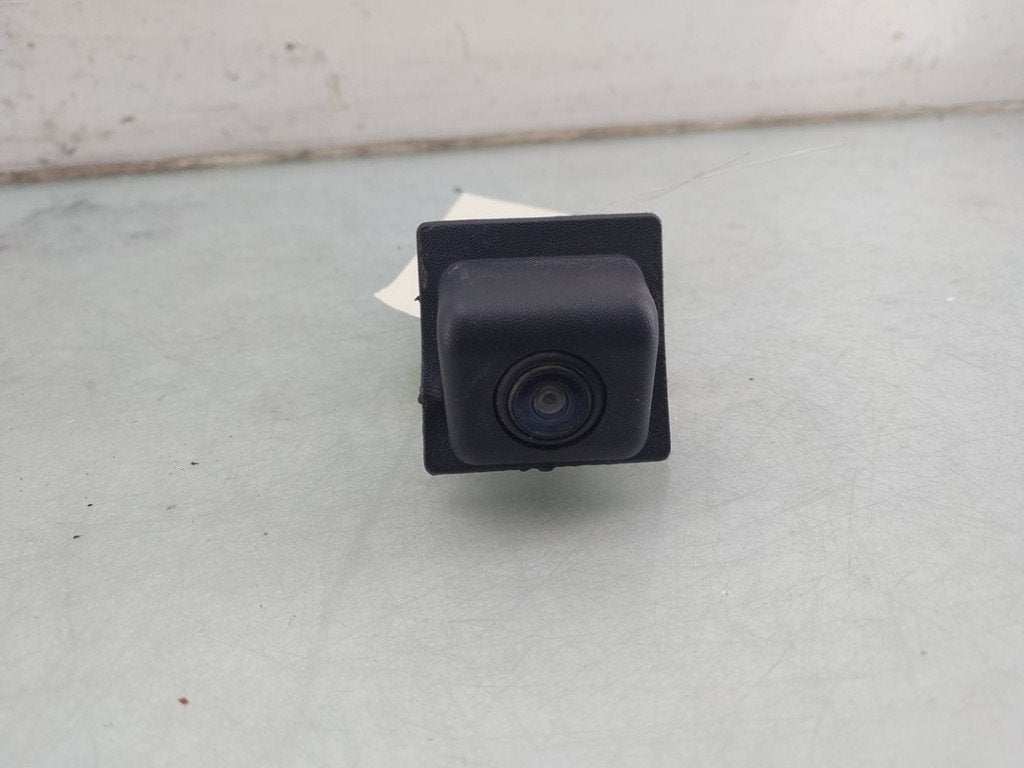 CAMERA ACHTER Dacia Duster (SR) (|284427301R|284429250R|), Dacia, Gebruikt, Peter-Huppertz-Straße 5
51063  Köln, DE, Dialog.deutschland@renault.de