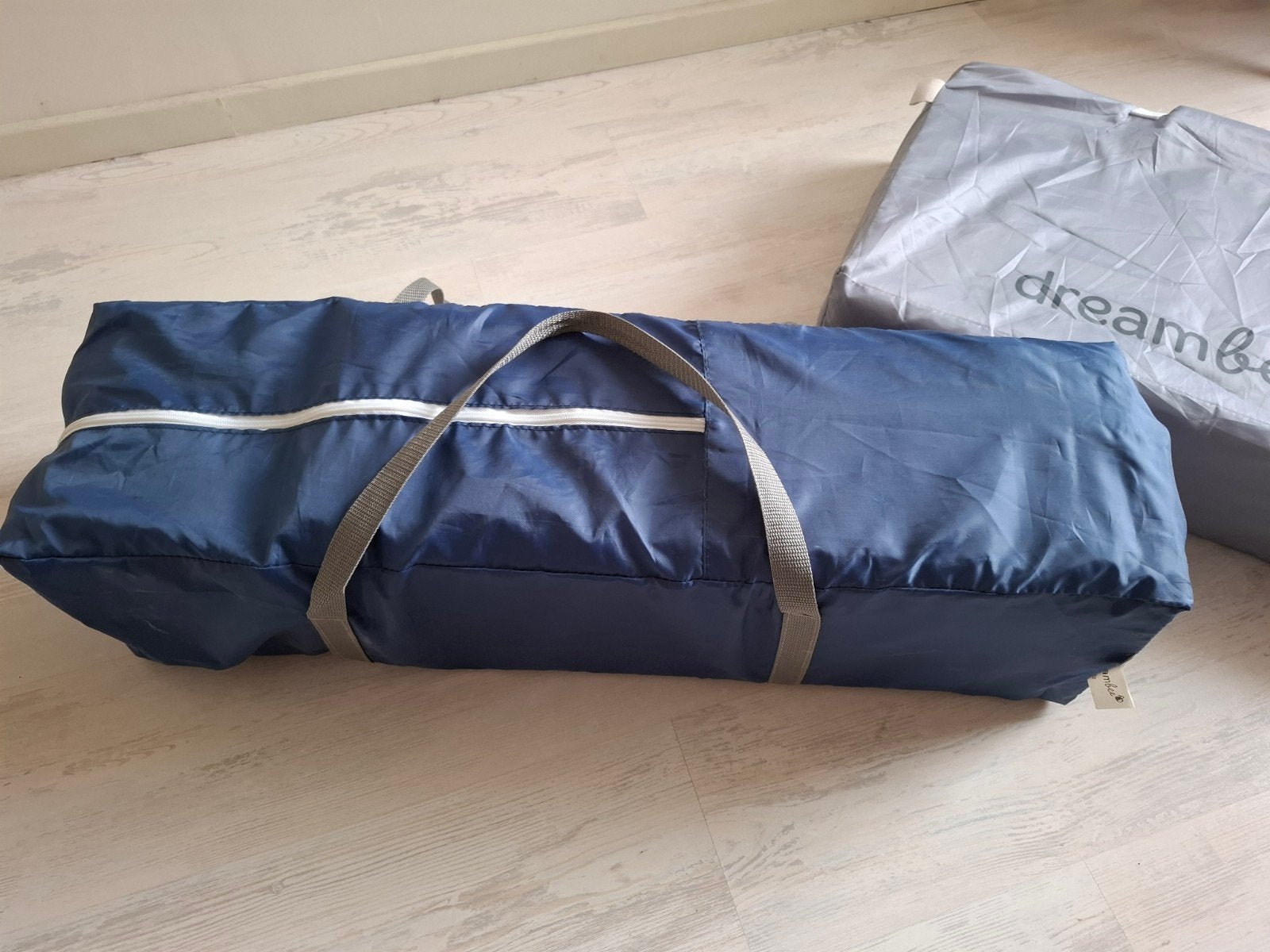 reisbedje Dreambee + matrasje, Kinderen en Baby's, Ophalen, Zo goed als nieuw, Reisbedje