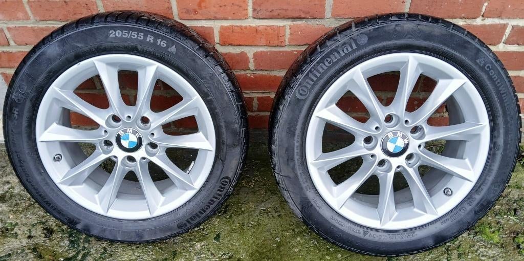 Deux jantes en Alu 16 pouces avec pneus hiver 205/55R16 ., Autos : Pièces & Accessoires, Pneus & Jantes, Pneus hiver, 255 mm, 16 pouces
