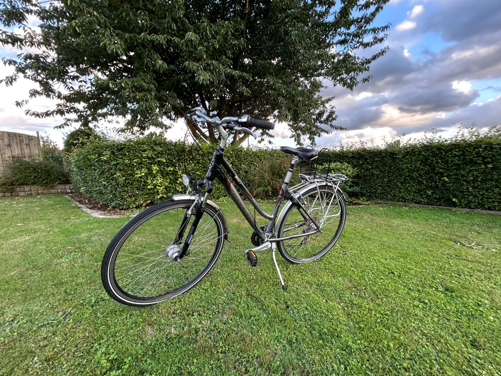 Comfortabele Trek T80 Trekking Damesfiets – Shimano, Vélos & Vélomoteurs, Enlèvement, Utilisé, Autres marques