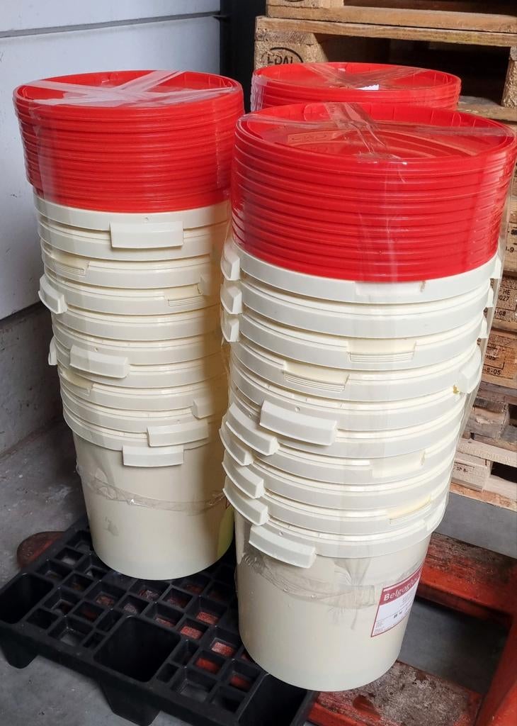 Lege emmers + deksels, Huis en Inrichting, Emmers, Ophalen, Zo goed als nieuw, Met deksel