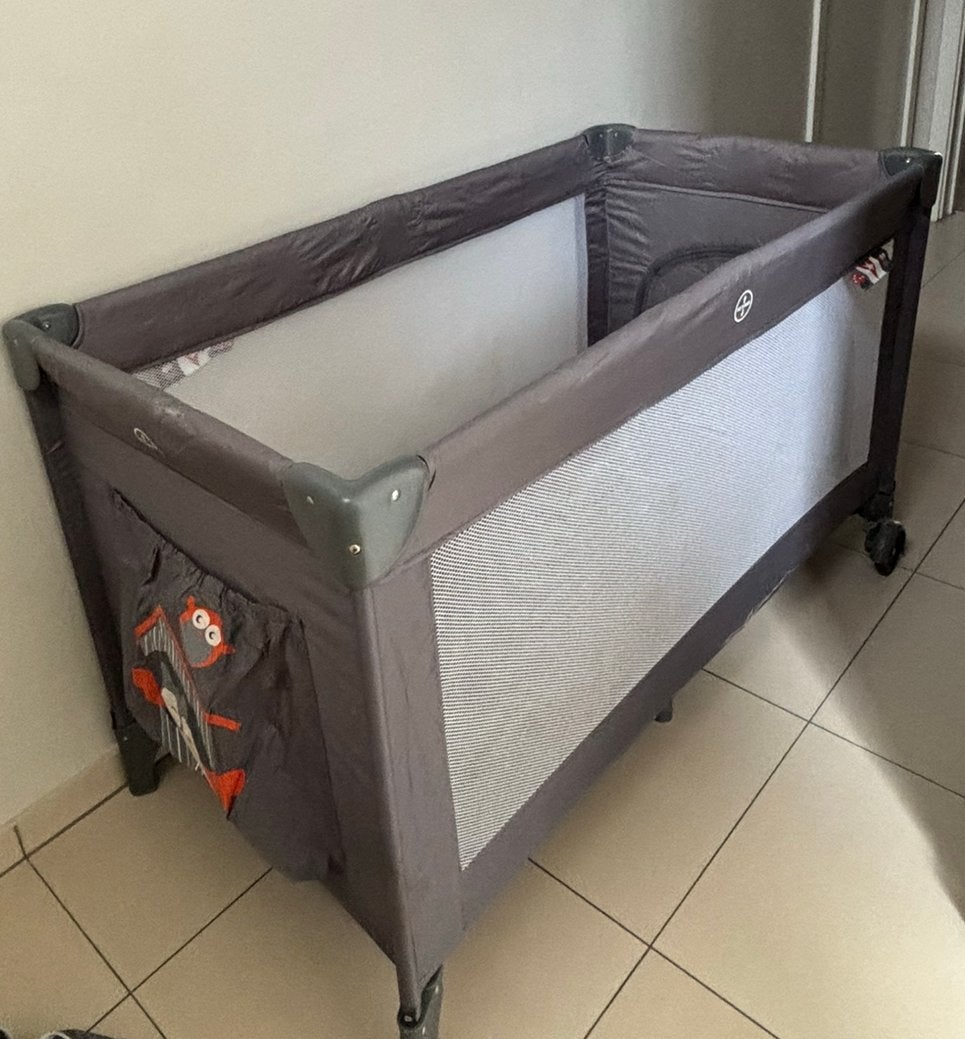 Reisbedje, Kinderen en Baby's, Kinderkamer | Bedden, Ophalen, Gebruikt, Matras