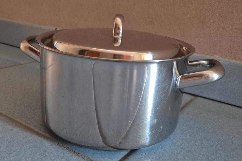 3 middelgrote inox kookpotten, Ophalen, Inox