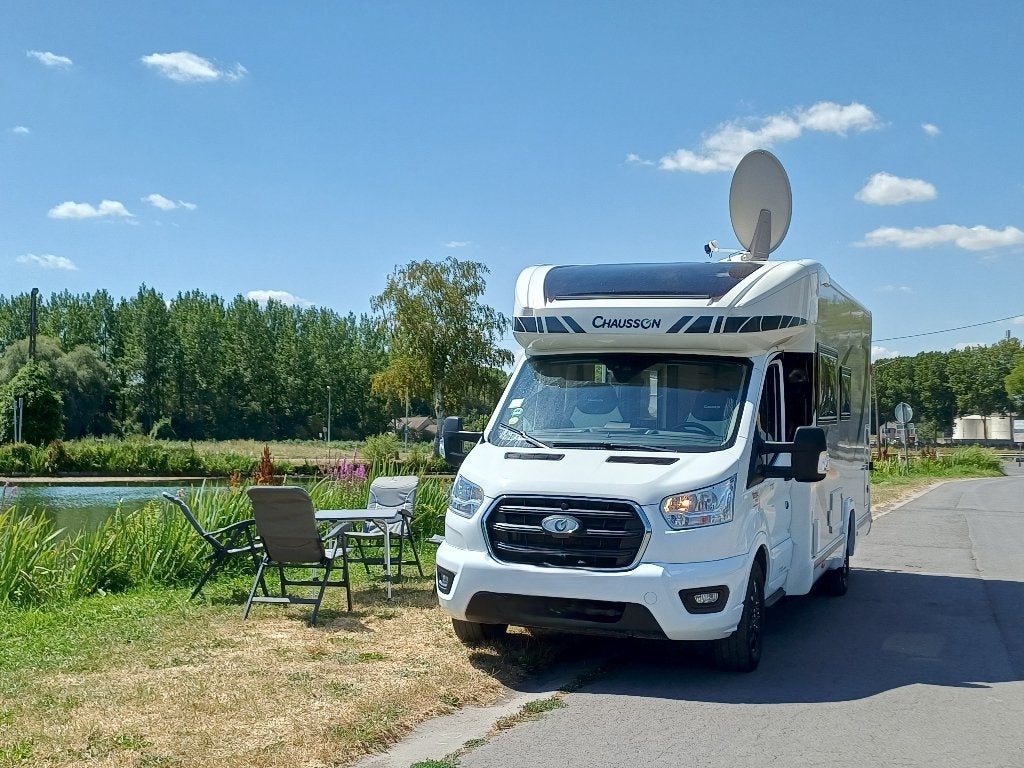 Camping-car Chausson 720, Porte-vélos, Toilette à cassette, ABS, Chausson